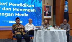 Kabar Gembira dari Mendikdasmen Abdul Mu'ti Bagi Guru Honorer, Anggaran 2025 Aman - JPNN.com