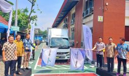 Truk Listrik Fuso eCanter Mulai Beroperasi dengan Area Jakarta Hingga Karawang - JPNN.com