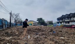 KLH Menyegel TPS Sementara di Pasar Caringin - JPNN.com