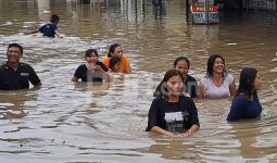 Wali Kota Agustina Pastikan Penanganan Banjir jadi Prioritas Utama - JPNN.com