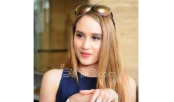 Cinta Laura Tak Ingin Buru-buru Menikah - JPNN.com