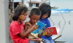 Genjot Minat Anak dengan Taman Baca - JPNN.com
