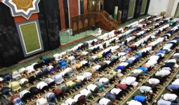Larangan Bicara Politik Mendegradasi Fungsi Masjid - JPNN.com