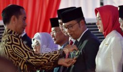 Kepala Daerah Sibuk Dukung Jokowi, Siapa yang Urus Rakyat? - JPNN.com