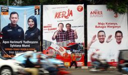Alat Peraga Kampanye Masih Kotori Jakarta - JPNN.com