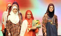 Busana Muslim Dongkrak Industri Fashion - JPNN.com
