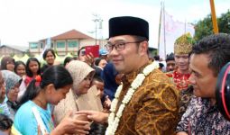 Sinyal PDIP Usung Kader Sendiri, Bagaimana Kang Emil? - JPNN.com