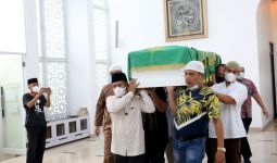 Orang Tua yang Sabar Ditinggal Wafat Anaknya Bakal Masuk Surga - JPNN.com