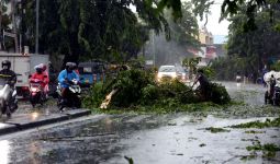 Mendung Sejak Pagi, Begini Ramalan Cuaca Hari Ini untuk Wilayah Jakarta - JPNN.com