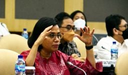 Menkeu Sri Mulyani Ungkap Tiga Kondisi Berat Perekonomian saat Ini, Aduh - JPNN.com