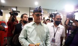 Edy Mulyadi Bilang Kalimantan Tempat Jin Buang Anak, Kuasa Hukum: Itu Hanya Satire - JPNN.com