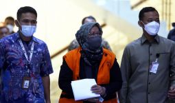 Bupati Ade Yasin Ditangkap KPK, Perhatikan Tangannya - JPNN.com