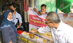 Mendag Sidak Pasar di Cirebon, Harga Minyak Goreng Aman, Daging Ampun-Ampunan - JPNN.com