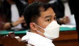 Masih Muda Terseret Ferdy Sambo, AKBP Arif Rachman Dituntut 1 Tahun Penjara - JPNN.com