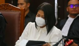 Beberkan Hal Meringankan, Tim Penasihat Hukum Mohon Putri Candrawathi Dibebaskan - JPNN.com