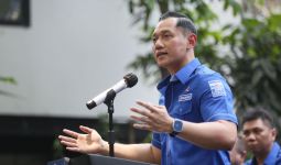 AHY Soroti Menteri Jeruk Makan Jeruk dan Berburu di Kebun Binatang - JPNN.com