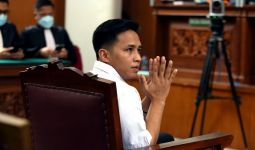 Bharada E Divonis 1 Tahun 6 Bulan Penjara, Bang Edi: Keberanian Hakim Sungguh Luar Biasa - JPNN.com