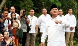 Survei Terbaru: Prabowo Unggul di Berbagai Etnik Ketimbang Ganjar dan Anies - JPNN.com