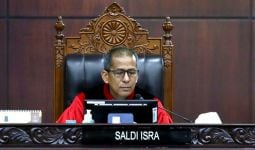 Saldi Isra: MK Bukan Keranjang Sampah Menyelesaikan Semua Masalah Pemilu - JPNN.com