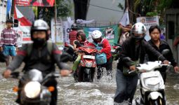 Info Terbaru Banjir Jakarta, Apakah Hari Ini Sekolah Libur? - JPNN.com