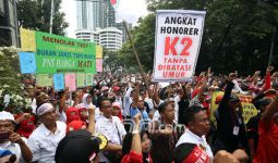 18 Ribu Massa Honorer K2 Gabung Demo Buruh 1 Mei - JPNN.com