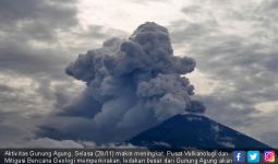 Abu Gunung Agung Diprediksi ke Banyuwangi - JPNN.com