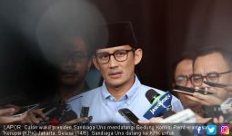 Sandiaga Doakan Korban Gempa Donggala - JPNN.com