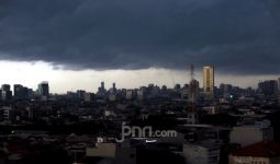 Jakarta Diperkirakan Diguyur Hujan, Catat Waktunya - JPNN.com
