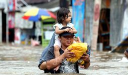 Warga Jakarta Diimbau Waspadai Banjir, Air Sungai Makin Naik - JPNN.com