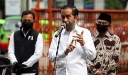 Jokowi Klaim Harga Pangan Turun Jelang Lebaran 2023 - JPNN.com