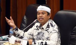 Dedi Mulyadi Didaftarkan Jadi Caleg DPR oleh Gerindra & Golkar, Kok Bisa? - JPNN.com