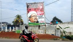 Spanduk Habib Rizieq Bentuk Sindiran Buat Jokowi dan Prabowo? - JPNN.com