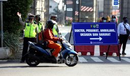 PPKM Darurat Diperpanjang, Pakar Soroti Sejumlah Tindakan Petugas yang Tak Berperikemanusiaan - JPNN.com