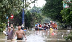 Soal Banjir, Adian PDIP Sarankan Kepala Daerah Jakarta, Bogor, dan Bekasi Ketemu - JPNN.com