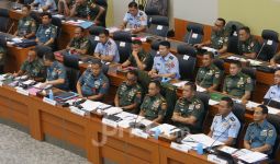 RUU TNI Dinilai Masih Mengandung Pasal Bermasalah, Berpotensi Memunculkan Dwifungsi - JPNN.com