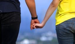 Istri, Ini 4 Tips Agar Hubungan Asmara Bersama Suami Tetap Membara Selama Menjalankan Ibadah Puasa - JPNN.com