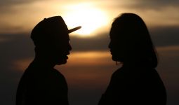 5 Alasan Wanita Muda Tertarik dengan Pria Lebih Tua - JPNN.com