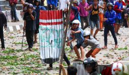 Polres Jakarta Timur Tangkap 10 Remaja Hendak Tawuran di Cakung - JPNN.com