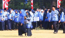 Kritik Pedas Pentolan Honorer K2 kepada MenPAN-RB Azwar Anas, Sangat Kecewa, Marah - JPNN.com