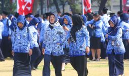 Gaji PPPK Ditanggung Daerah, Alamat Buruk Bagi Guru Lulus PG Tanpa Formasi  - JPNN.com