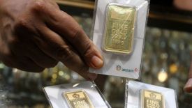 Harga Emas Antam Hari Ini 1 Mei 2025 Merosot, Berikut Daftarnya