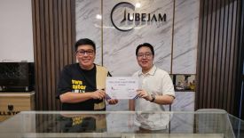 deGadai Bersama Jubejam Menawarkan Solusi Keuangan Bagi Kolektor Jam Tangan Mewah