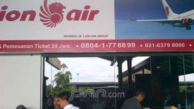 Takut Diserbu, Petugas Loket Lion Air Kabur