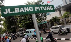 Plang Nama Jalan Baru di Jakarta - JPNN.com