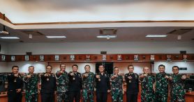 Bea Cukai menggelar monitoring dan evaluasi (monev) perjanjian kerja sama dengan TNI AD yang berlangsung di Kantor Pusat Bea Cukai, Selasa (21/3). Foto: Dokumentasi Humas Bea Cukai - JPNN.com