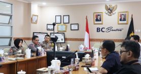 Bea Cukai memperkuat kolaborasi dengan Polri dan TNI untuk mendukung pengawasan, penegakan hukum, dan perlindungan masyarakat. Foto: Bea Cukai - JPNN.com