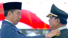 Prabowo Diberikan Gelar Kehormatan, SETARA: Langkah Politik Jokowi yang Menghina Korban HAM - JPNN.com