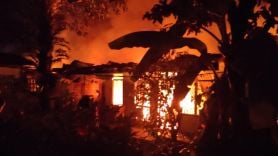Kebakaran di Asrama TNI AD Palembang, 12 Rumah Ludes - JPNN.com