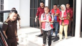 3 Tersangka Korupsi Pupuk Subsidi di Bengkalis Ditahan, Tuh Tampangnya - JPNN.com
