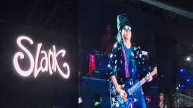 Membaik seusai Dirawat Sebulan, Abdee Energik di Konser Slank ke-41 Tahun - JPNN.com